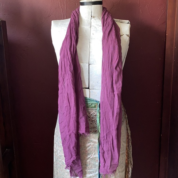 Scarf - Picture 5 of 6